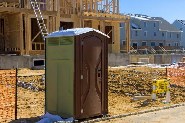 Best Portable restroom solutions  in Kealakekua, HI